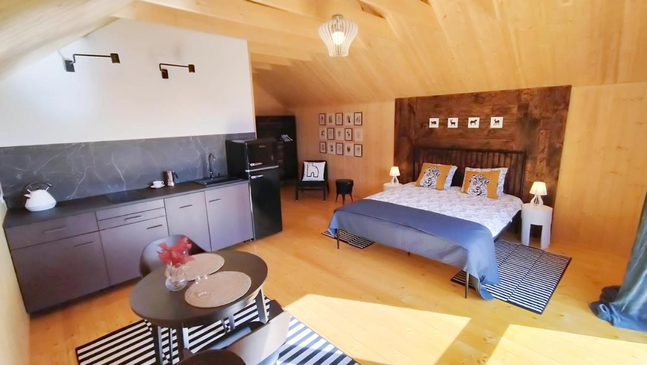 Dzikie Lisko - Apartament Z Klimatyzacja Lesko Exterior foto
